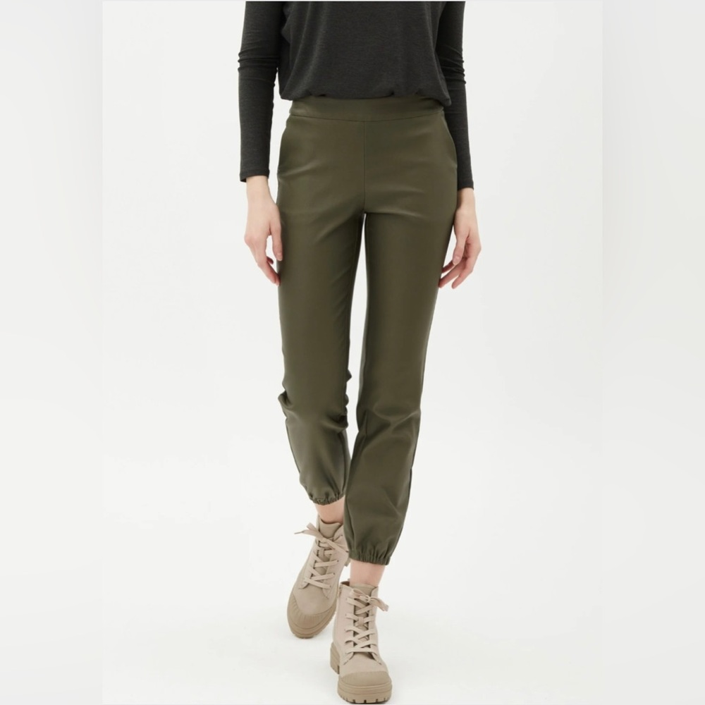 I Love Tyler Madison - Vanessa waxed pant. Size small. NEW WITH TAGS